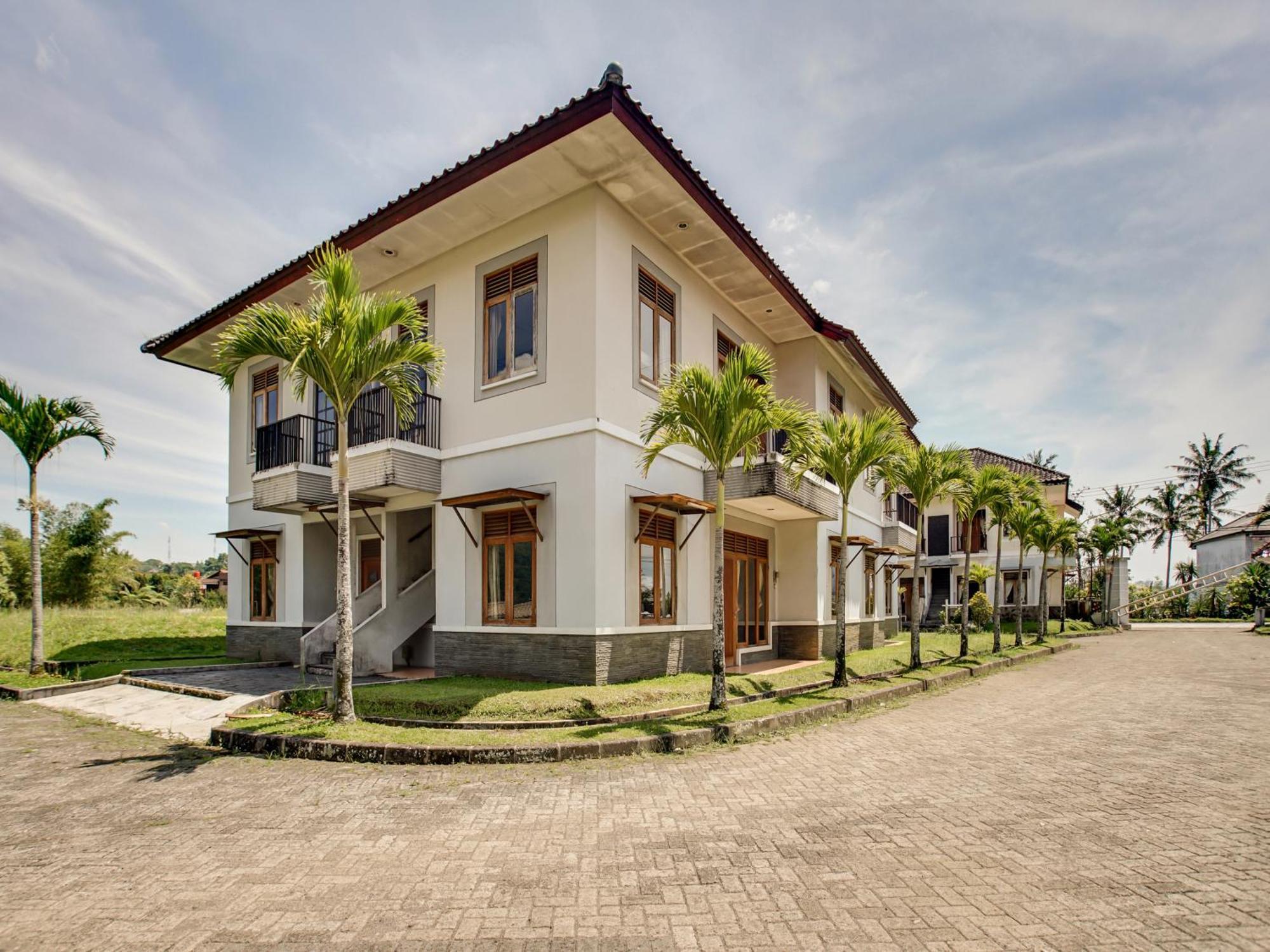Oyo 3896 Villa Pesona Wisata Puncak Cianjur Εξωτερικό φωτογραφία
